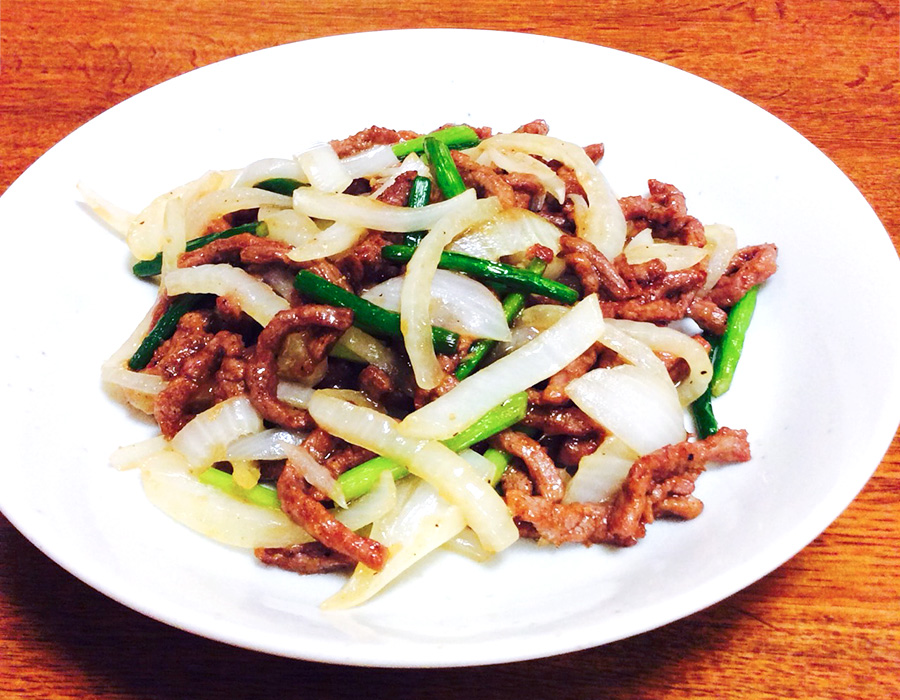 牛肉と玉ねぎの炒め